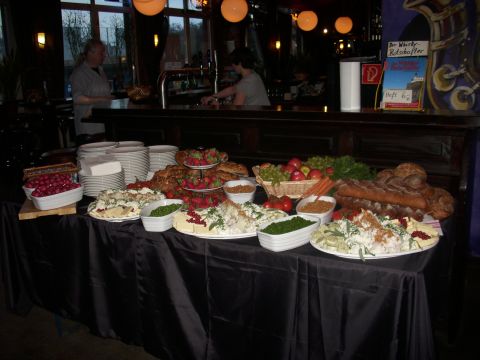 Brotbuffet im Charivari